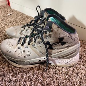 Size 9 - Under Armour Curry 2 The Storm Grey Men Basketball Shoes